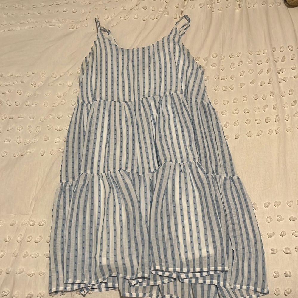 adorable blue dress!